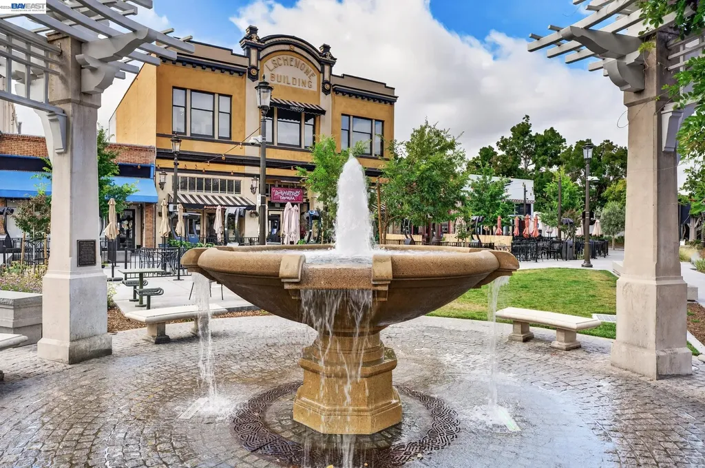 838 I Street Livermore CA 94550