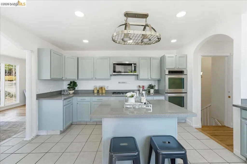 2721 Hidden Lane Hayward CA 94541