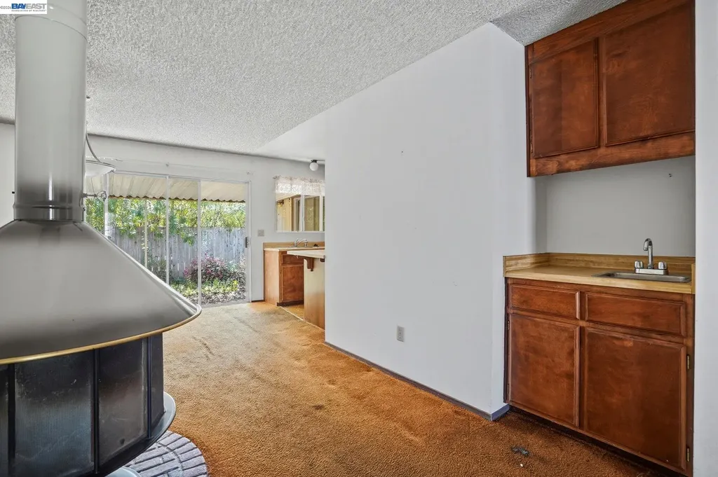 425 Coffield Avenue Napa CA 94558