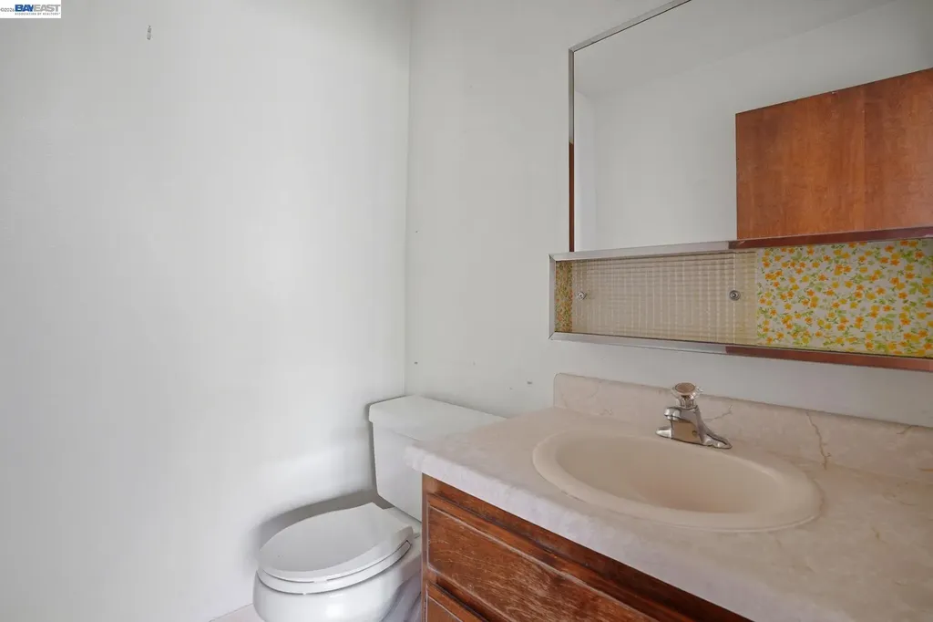 425 Coffield Avenue Napa CA 94558