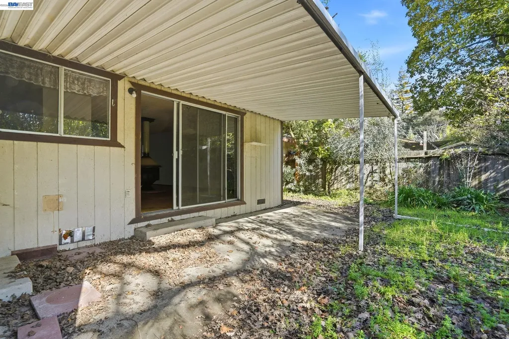 425 Coffield Avenue Napa CA 94558