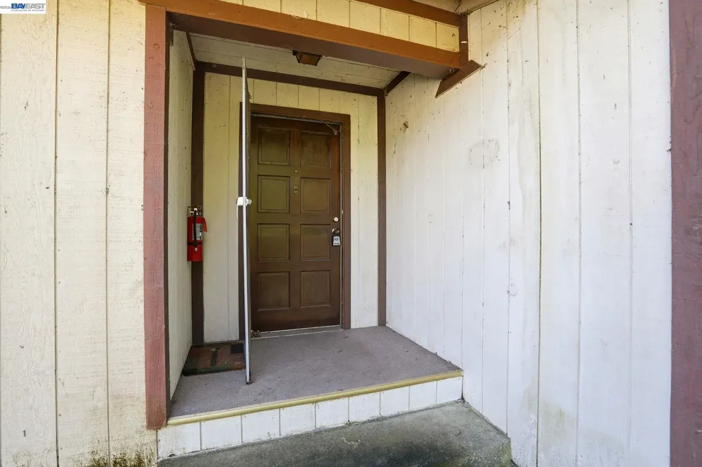 425 Coffield Avenue Napa CA 94558