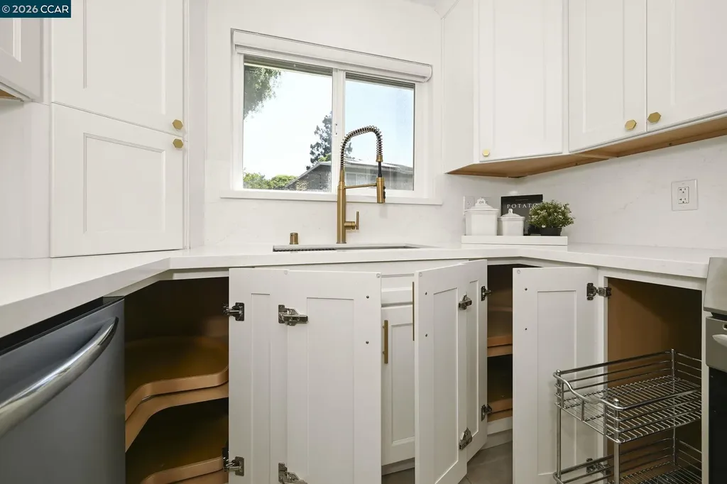 7556 Silvertree Lane #20 Dublin CA 94568