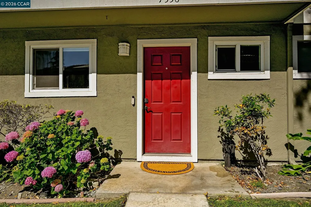 7556 Silvertree Lane #20 Dublin CA 94568