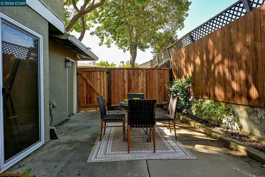 7556 Silvertree Lane #20 Dublin CA 94568
