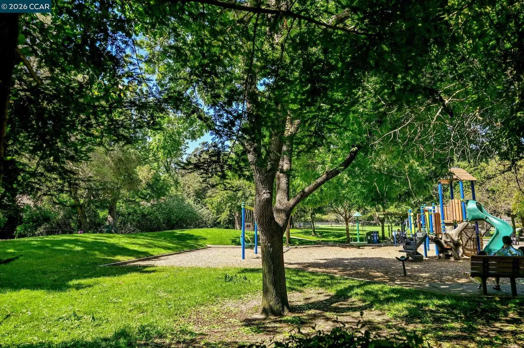 7556 Silvertree Lane #20 Dublin CA 94568