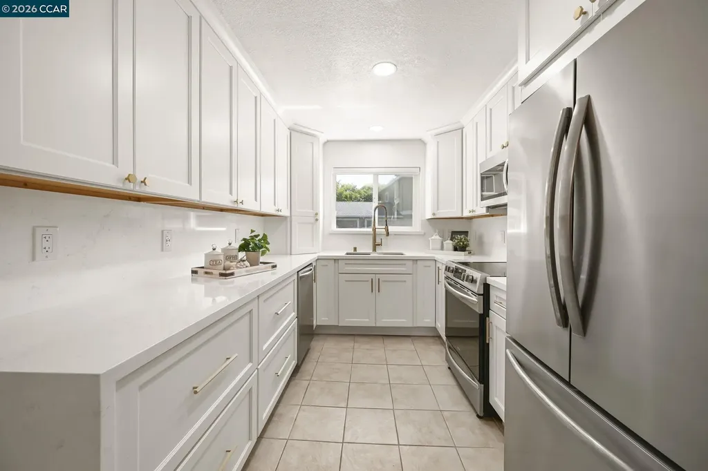 7556 Silvertree Lane #20 Dublin CA 94568