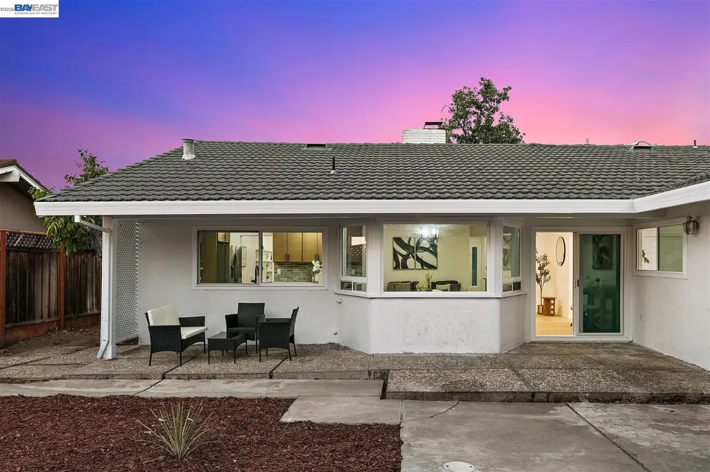 1149 Geneva Street Livermore CA 94550