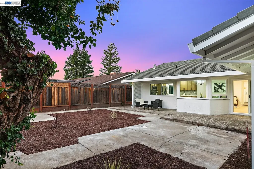 1149 Geneva Street Livermore CA 94550
