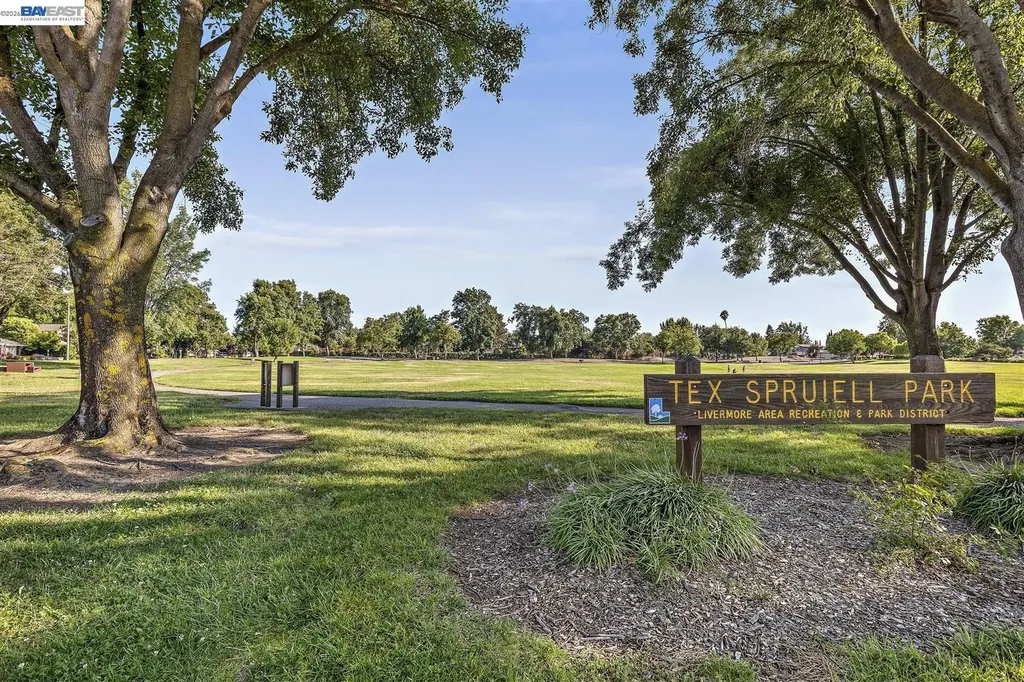 1149 Geneva Street Livermore CA 94550