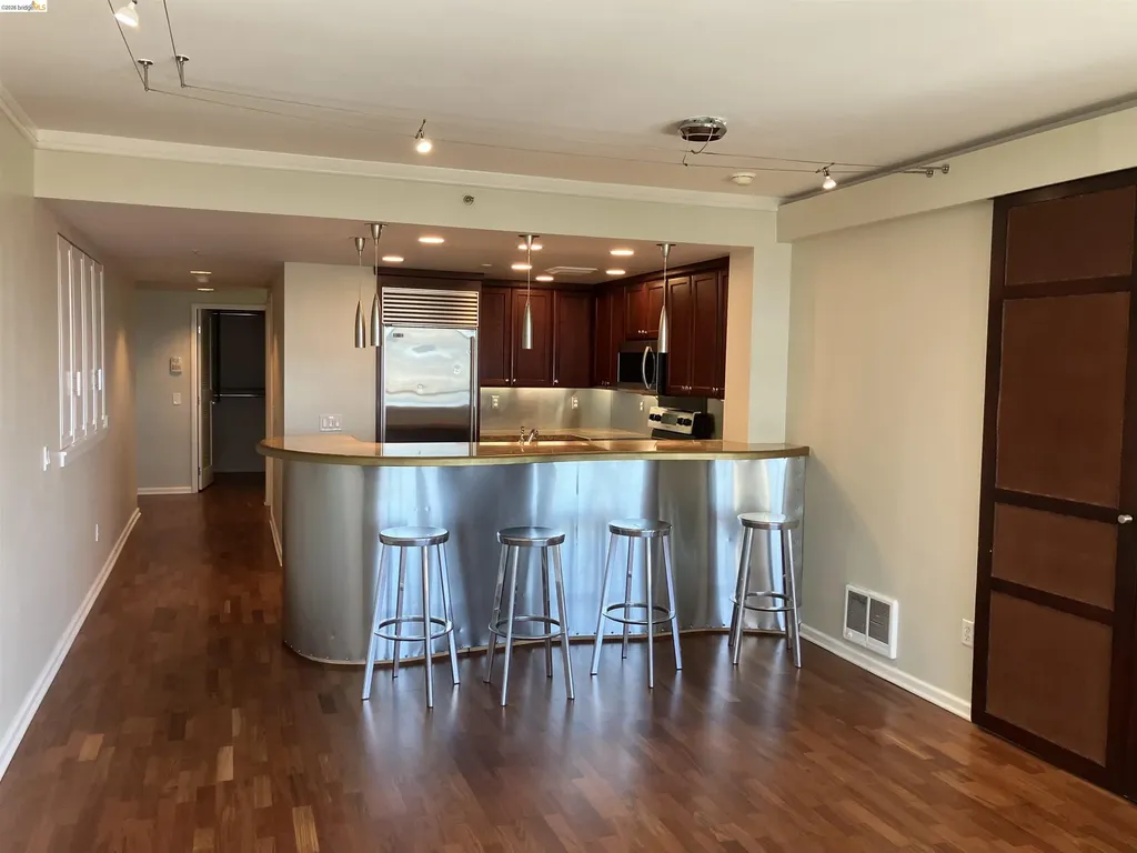 403 Main Street San Francisco CA 94105