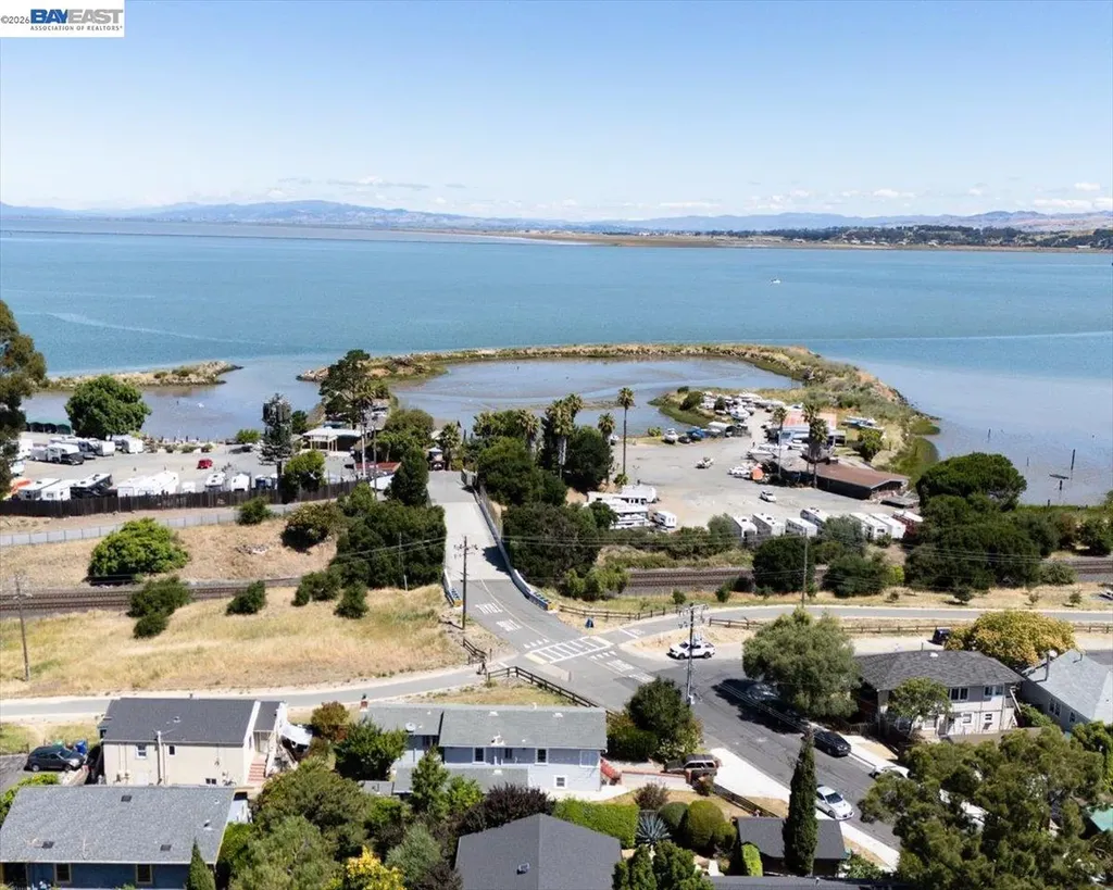 111 Garretson Avenue Rodeo CA 94572