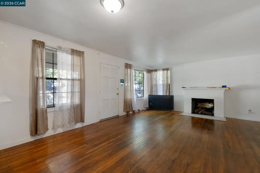 603 Almanza Drive Oakland CA 94603