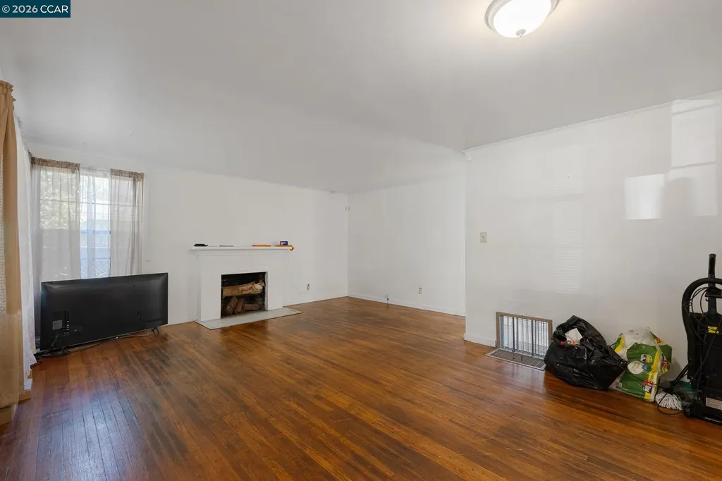 603 Almanza Drive Oakland CA 94603