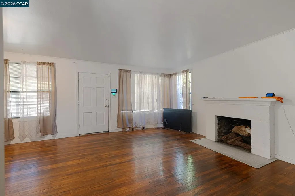 603 Almanza Drive Oakland CA 94603