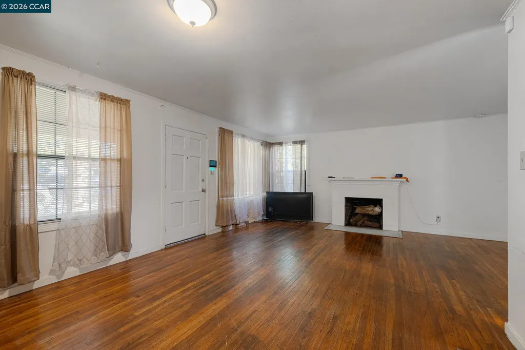 603 Almanza Drive Oakland CA 94603