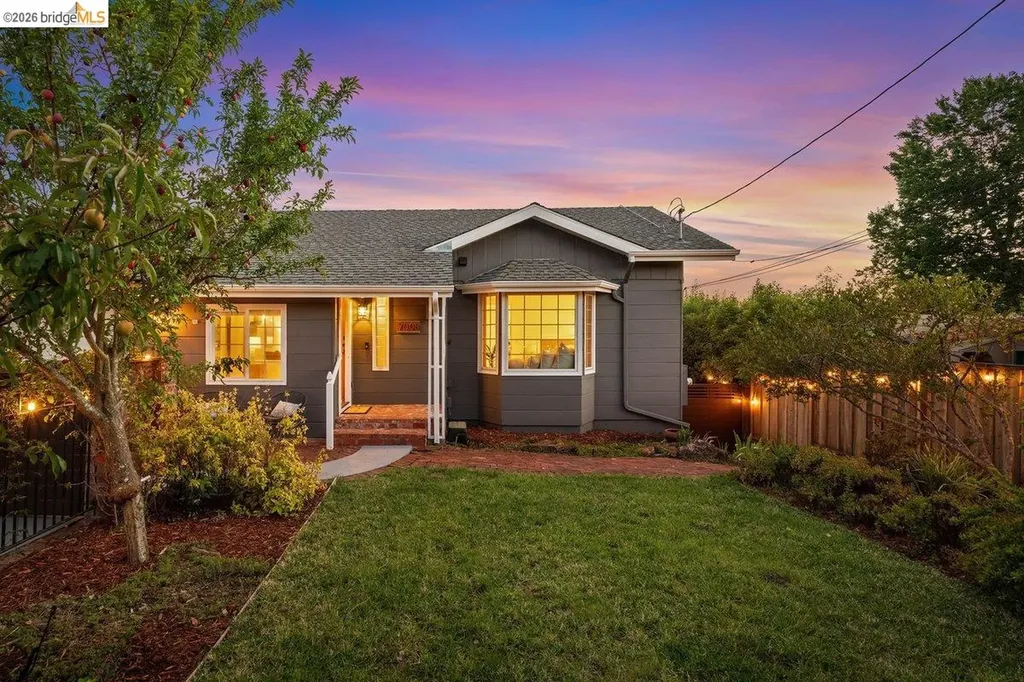 7008 Thornhill Drive Oakland CA 94611