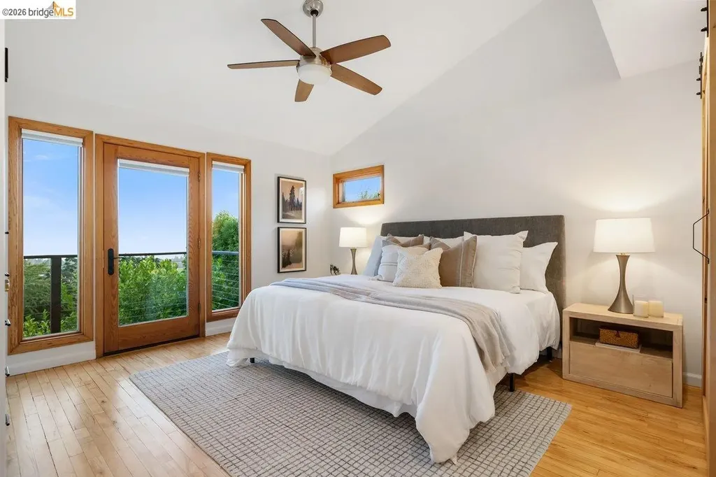 7008 Thornhill Drive Oakland CA 94611