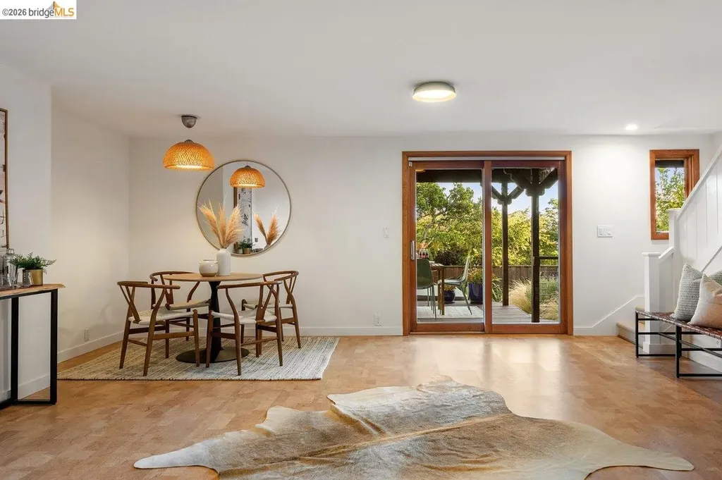 7008 Thornhill Drive Oakland CA 94611