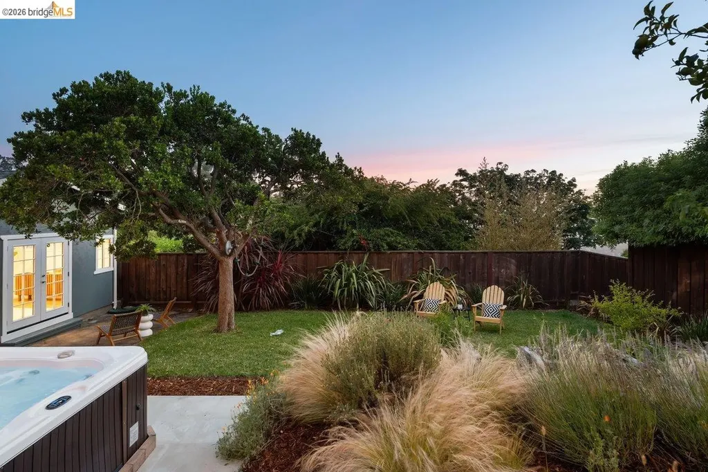 7008 Thornhill Drive Oakland CA 94611