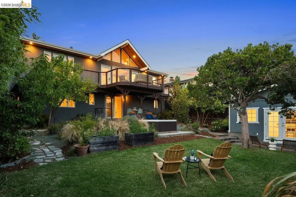 7008 Thornhill Drive Oakland CA 94611