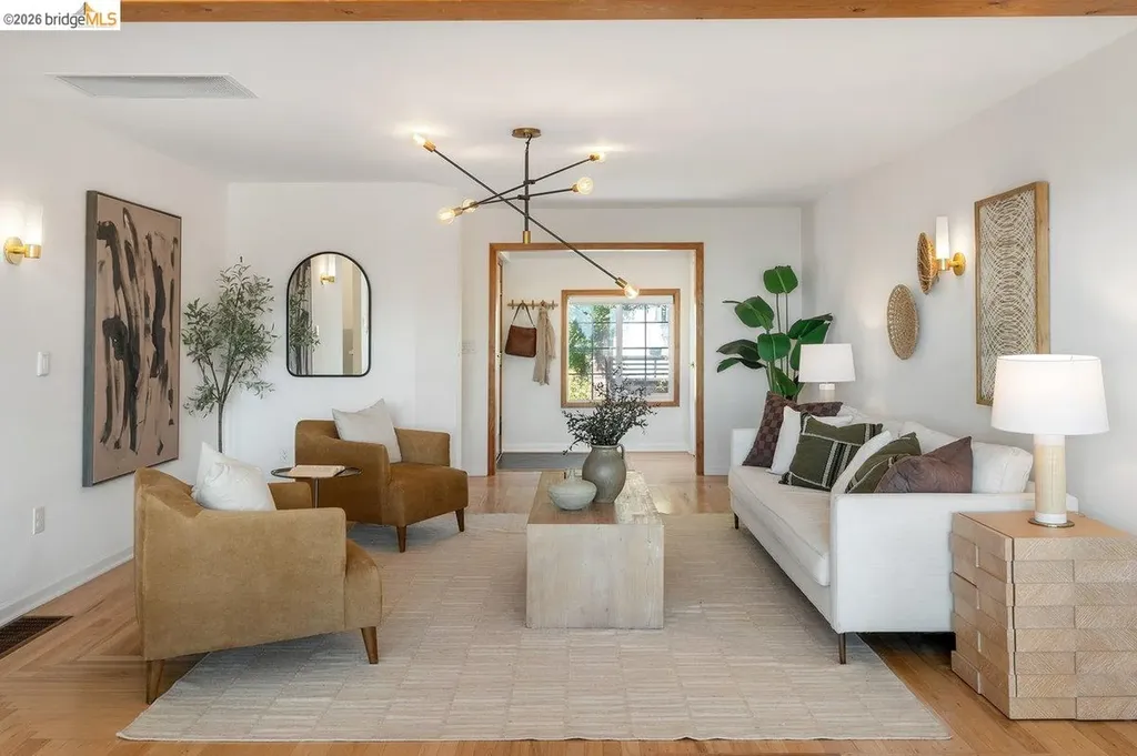 7008 Thornhill Drive Oakland CA 94611