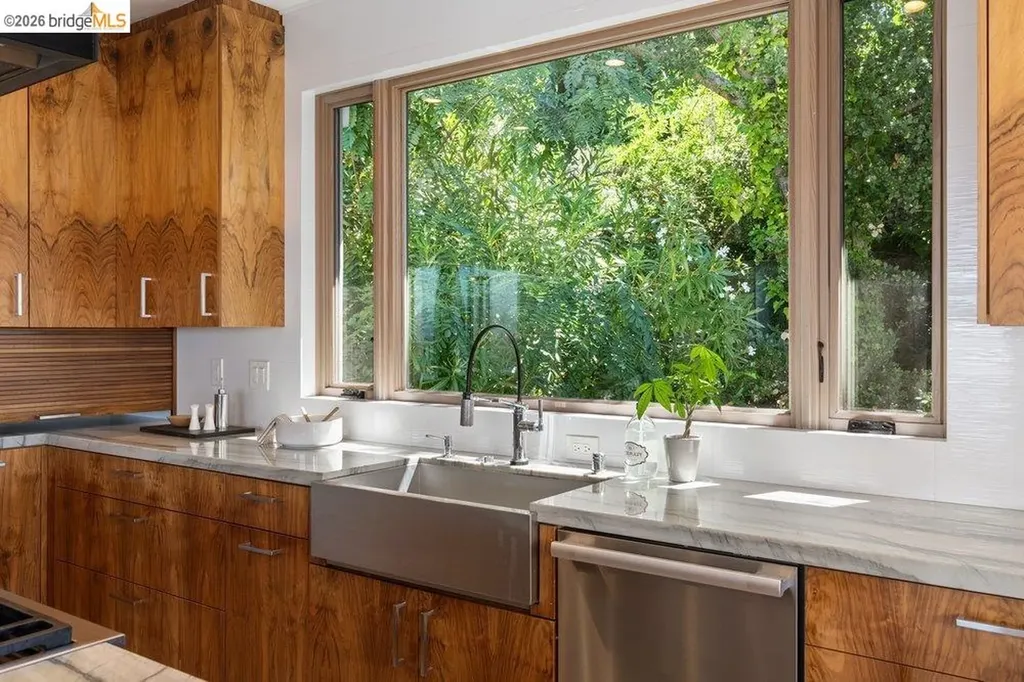 85 Gravatt Drive Berkeley CA 94705