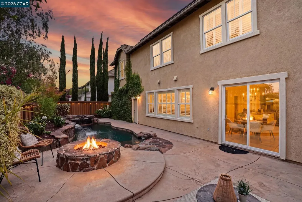 2261 Genoa Street Danville CA 94506