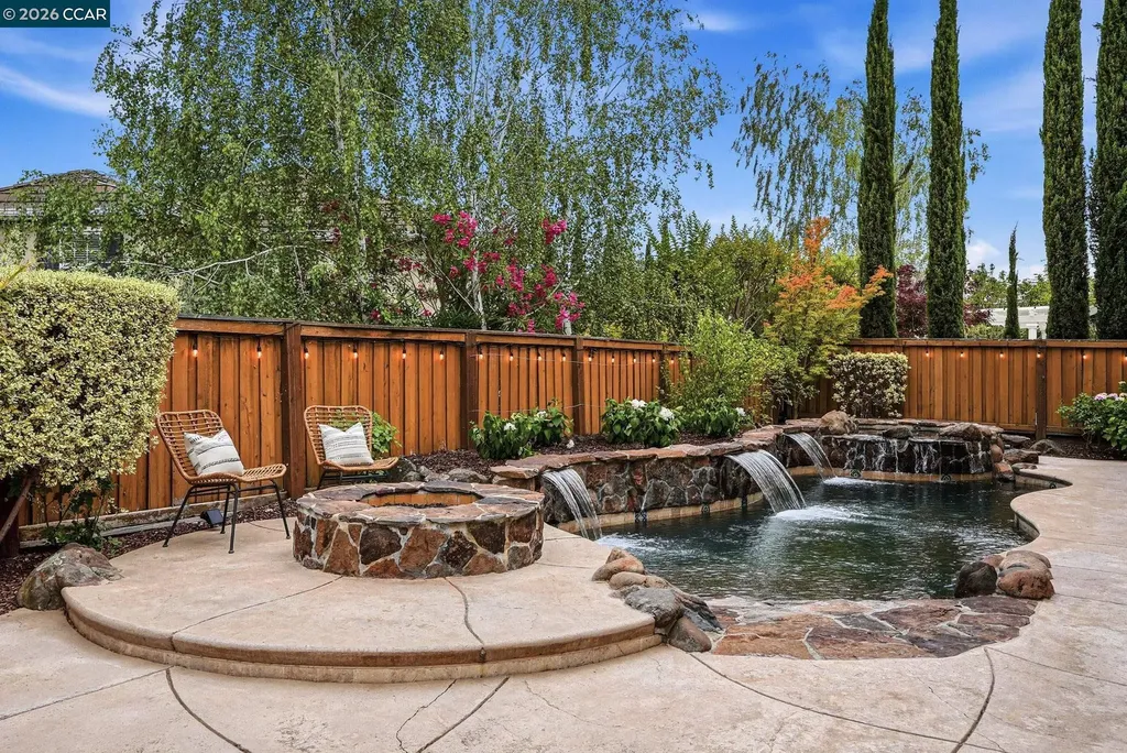 2261 Genoa Street Danville CA 94506