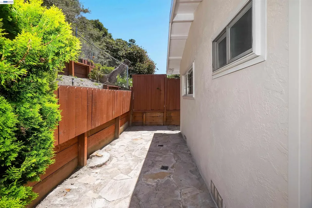 716 Courtland Avenue Richmond CA 94805