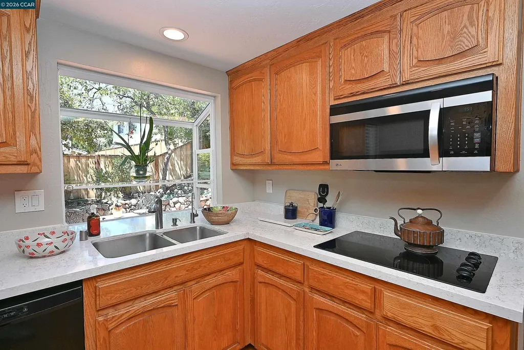 1543 Windwood Court Martinez CA 94553