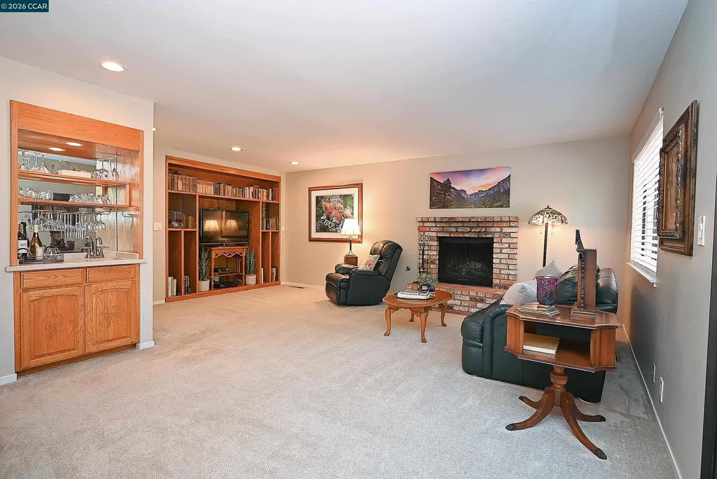1543 Windwood Court Martinez CA 94553