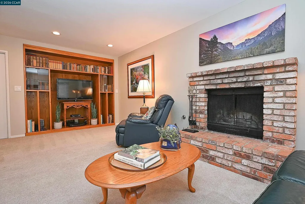 1543 Windwood Court Martinez CA 94553