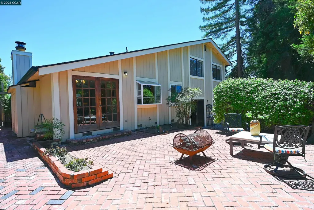 1543 Windwood Court Martinez CA 94553