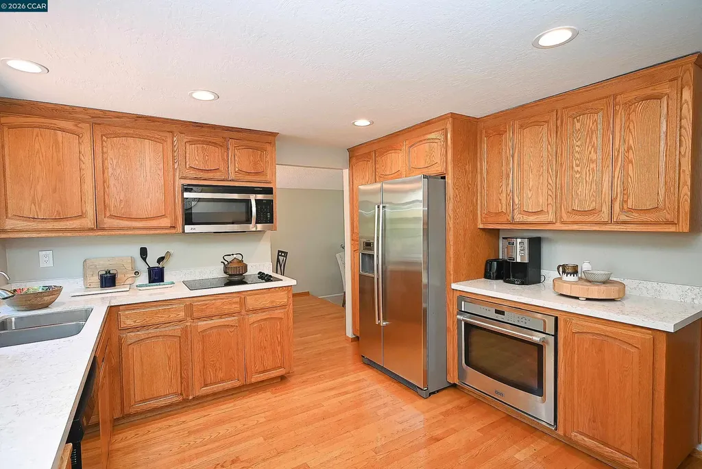1543 Windwood Court Martinez CA 94553