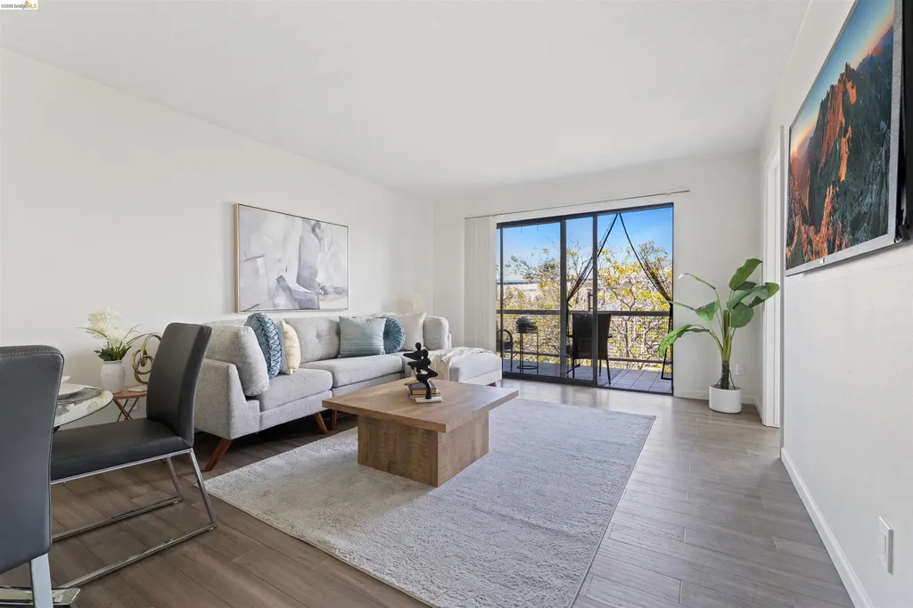 4 Admiral Drive Emeryville CA 94608