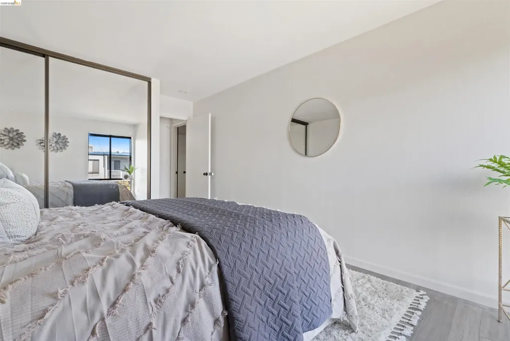 4 Admiral Drive Emeryville CA 94608