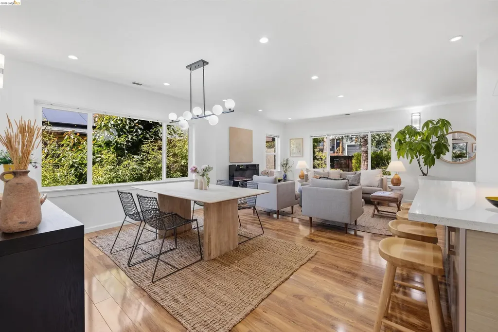 4507 Tulip Avenue Oakland CA 94619