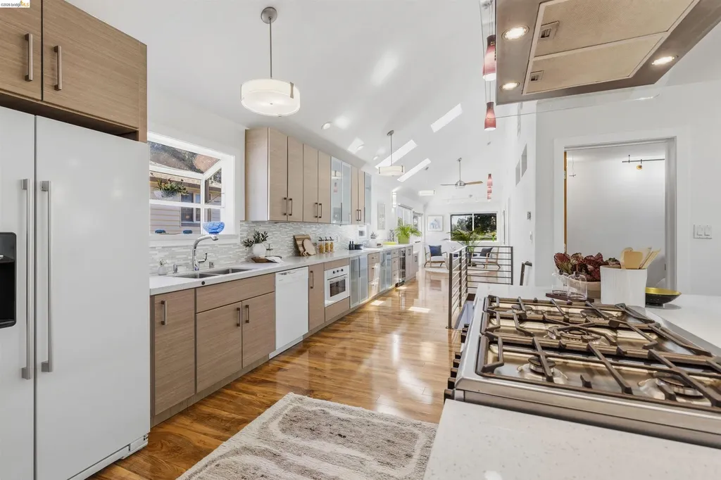 4507 Tulip Avenue Oakland CA 94619