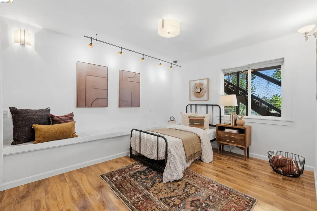 4507 Tulip Avenue Oakland CA 94619