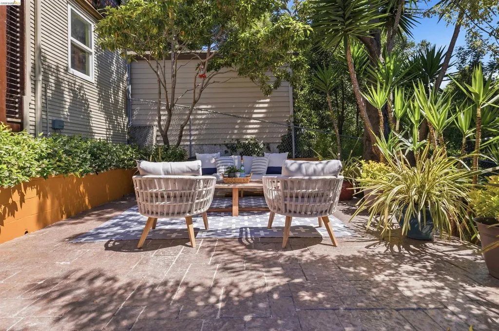 4507 Tulip Avenue Oakland CA 94619