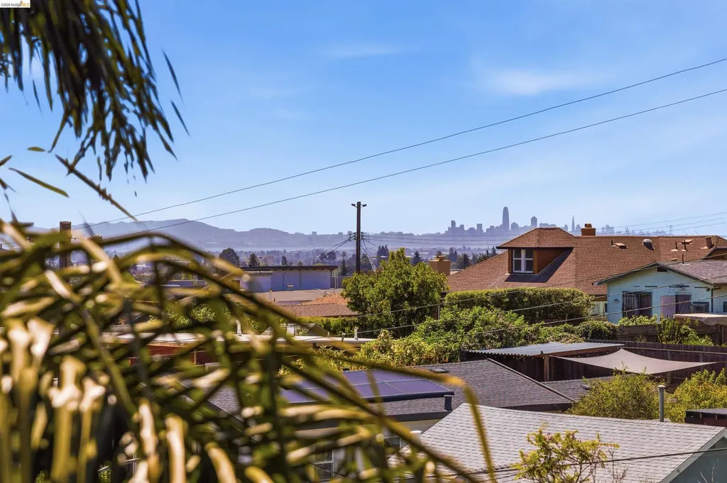 4507 Tulip Avenue Oakland CA 94619