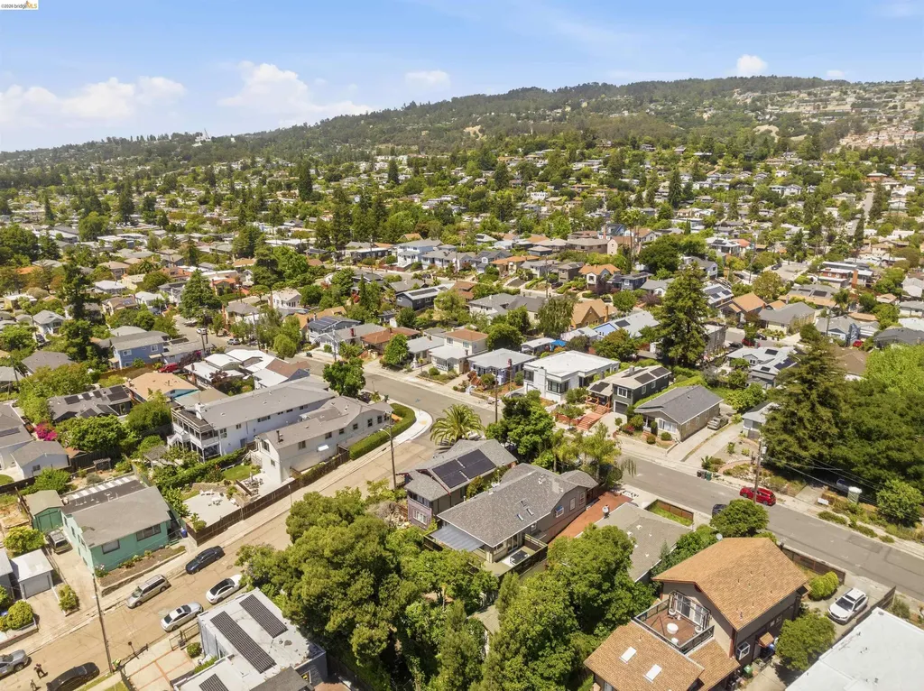 4507 Tulip Avenue Oakland CA 94619