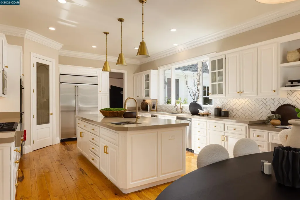 1733 Alameda Diablo Diablo CA 94528