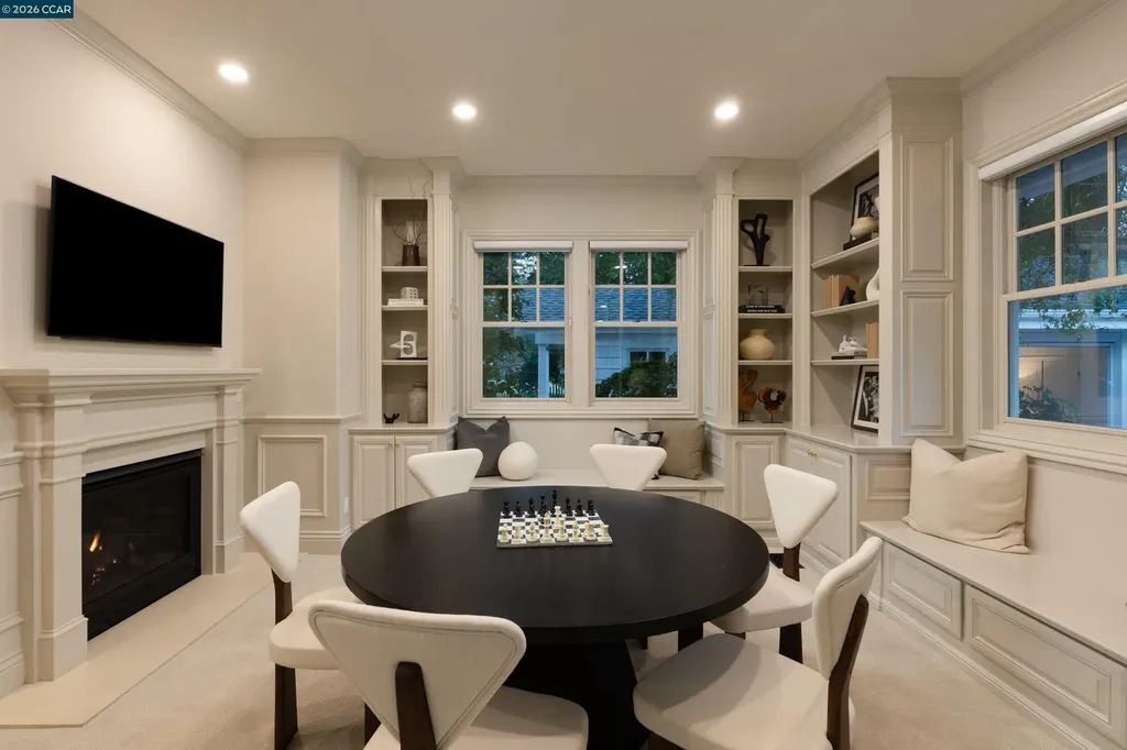 1733 Alameda Diablo Diablo CA 94528