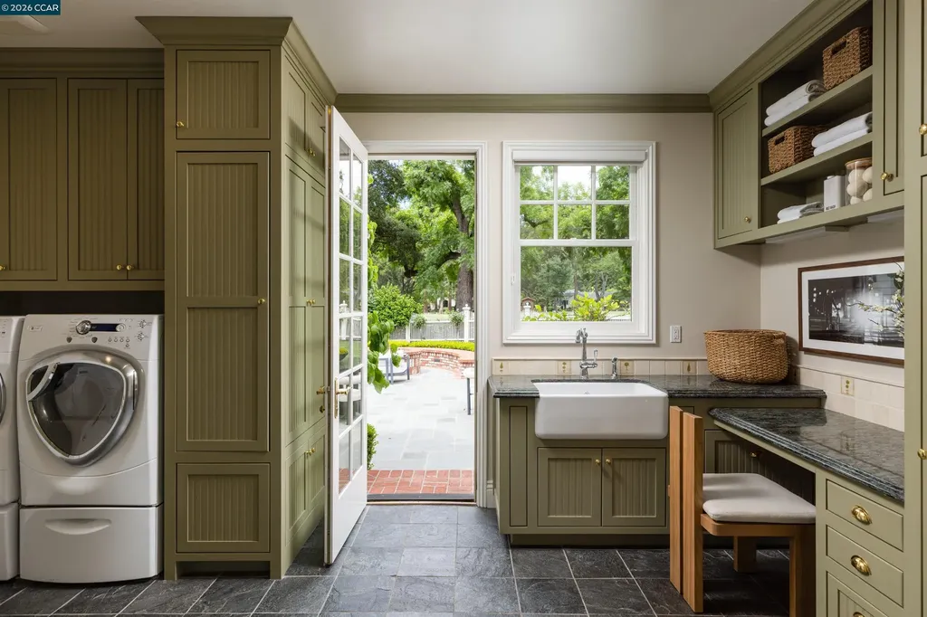 1733 Alameda Diablo Diablo CA 94528