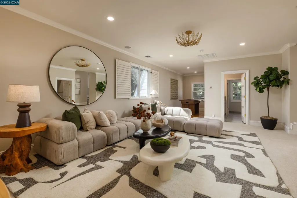 1733 Alameda Diablo Diablo CA 94528