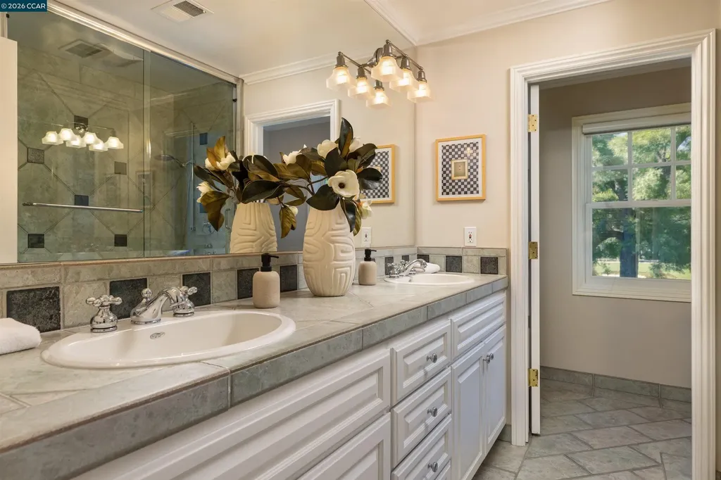 1733 Alameda Diablo Diablo CA 94528