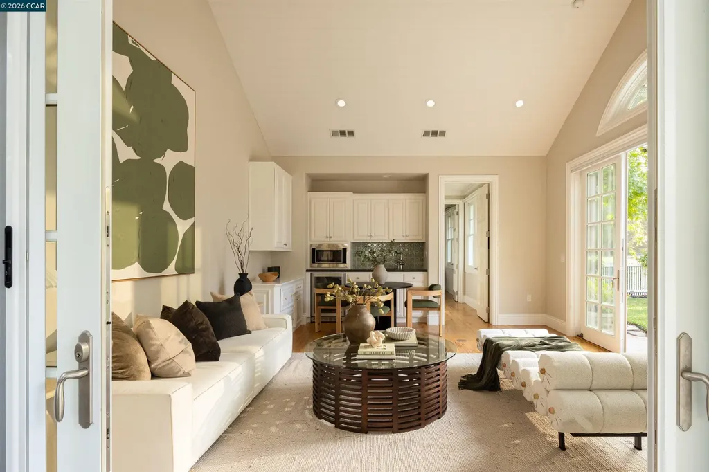 1733 Alameda Diablo Diablo CA 94528