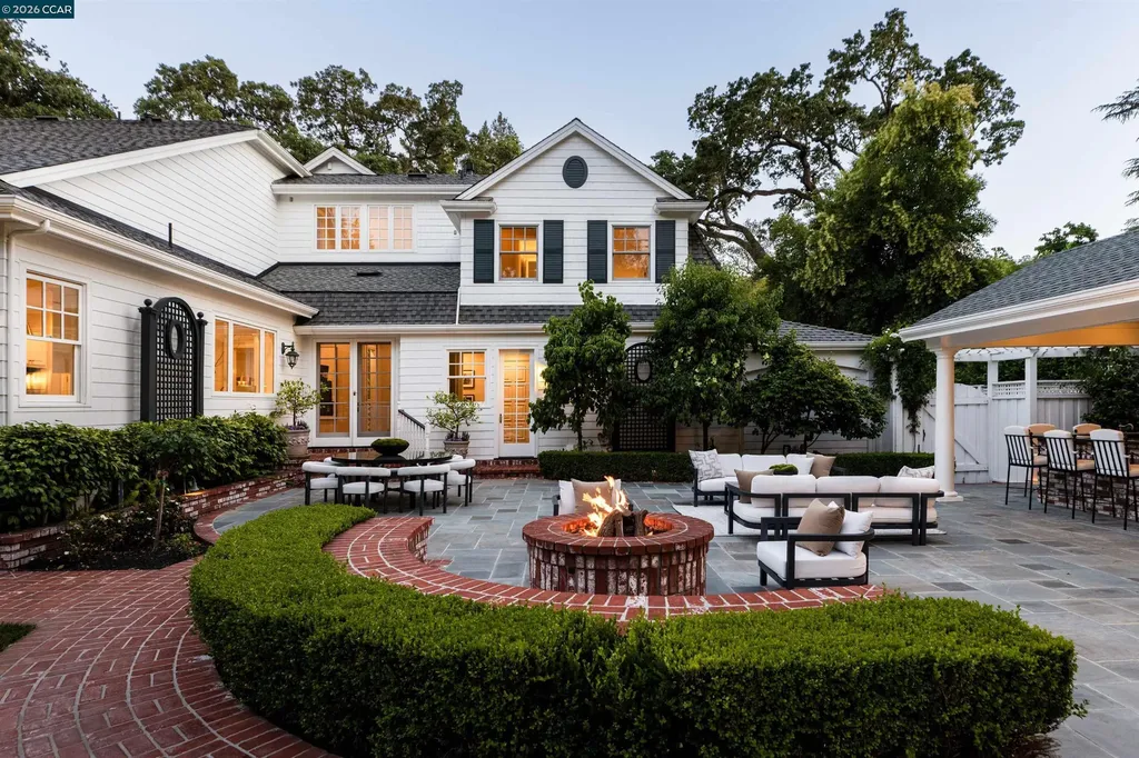 1733 Alameda Diablo Diablo CA 94528